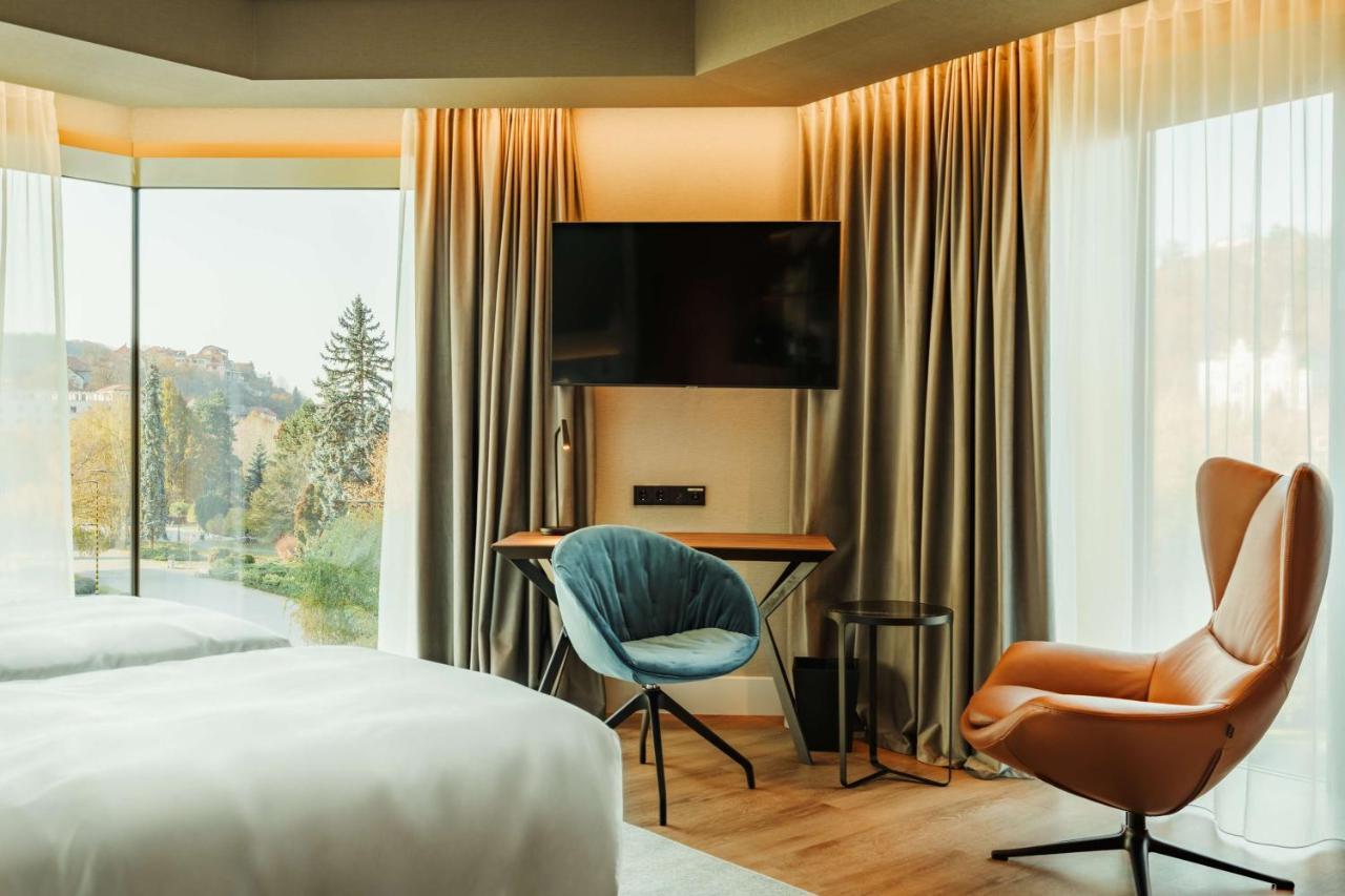 Radisson Blu Aurum Hotel, Brasov Exterior photo A room at the hotel